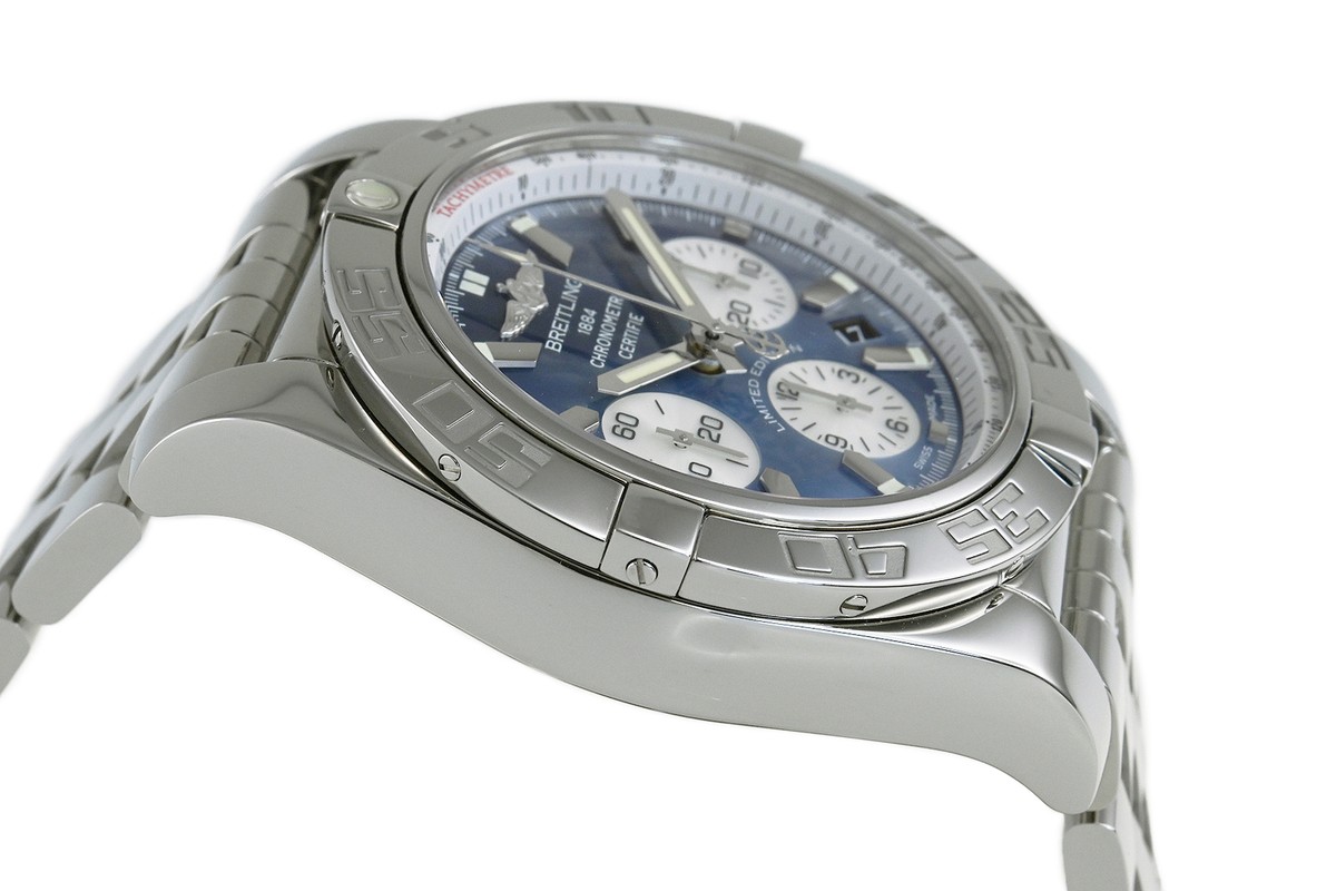 breitling Chronomat 44 MOP Black & White Japan Limited AB0110 