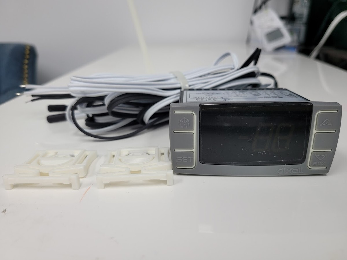 Dixell Xr06cx-5n0c1 Digital Temperature Controller