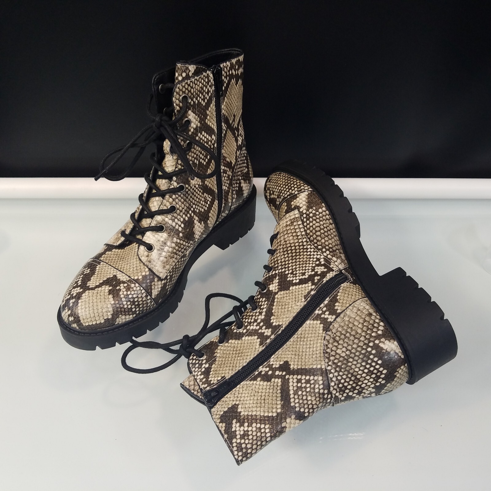 SAOLA Stivali da combattimento Chelsea & Violet CV War da donna stampa serpente taglia 9 scarpe suola a strappo