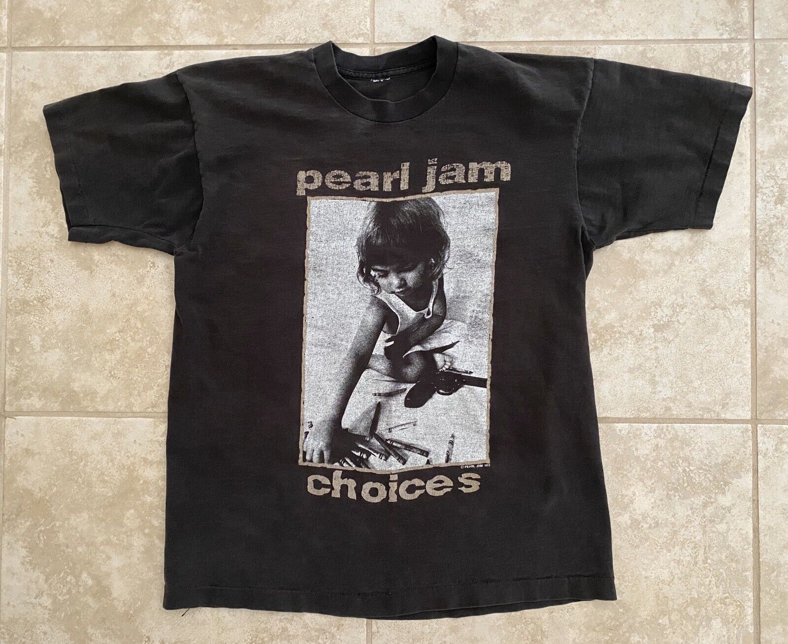 Pearl Jam vintage large shirt; 1992 (very good condition)! Extremely rare!