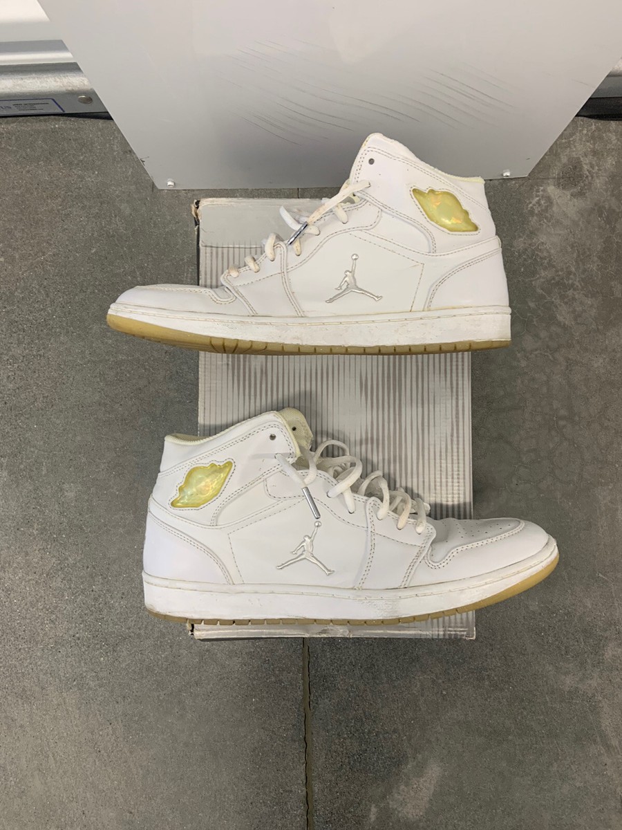 Air Jordan Retro 1 “white/metallic silver” Mens size 13 Style 