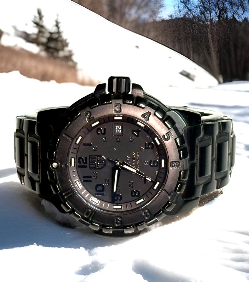 Мужские кварцевые наручные часы LUMINOX F-117 Nighthawk серия 6400 200 м б/у - Изображение 4 из 4