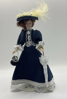 Casa de Muñecas Dama en Azul Marino de 'Amore Creations' 15 cm R: 25/6 (KE/62)