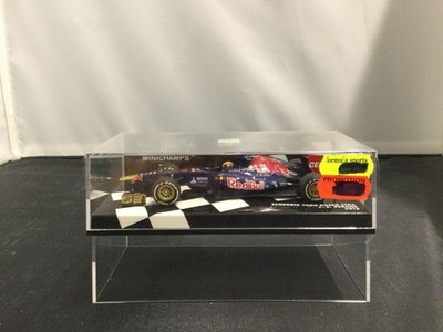 1:43 Minichamps 410130018 (2) - Scuderia Toro Rosso STR8 #18 J.-E. Vergne 2013