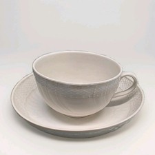 KPM Berlin Neuosier Kaffeetasse Teetasse mit Untertasse 1.Wahl altweiß