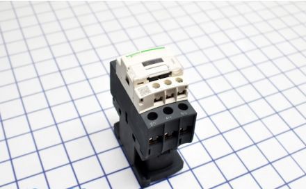 156051 Square D Contactors, TeSys Series TeSys D Contactor, 3-Poles (3 NO), 25A, - Picture 1 of 1