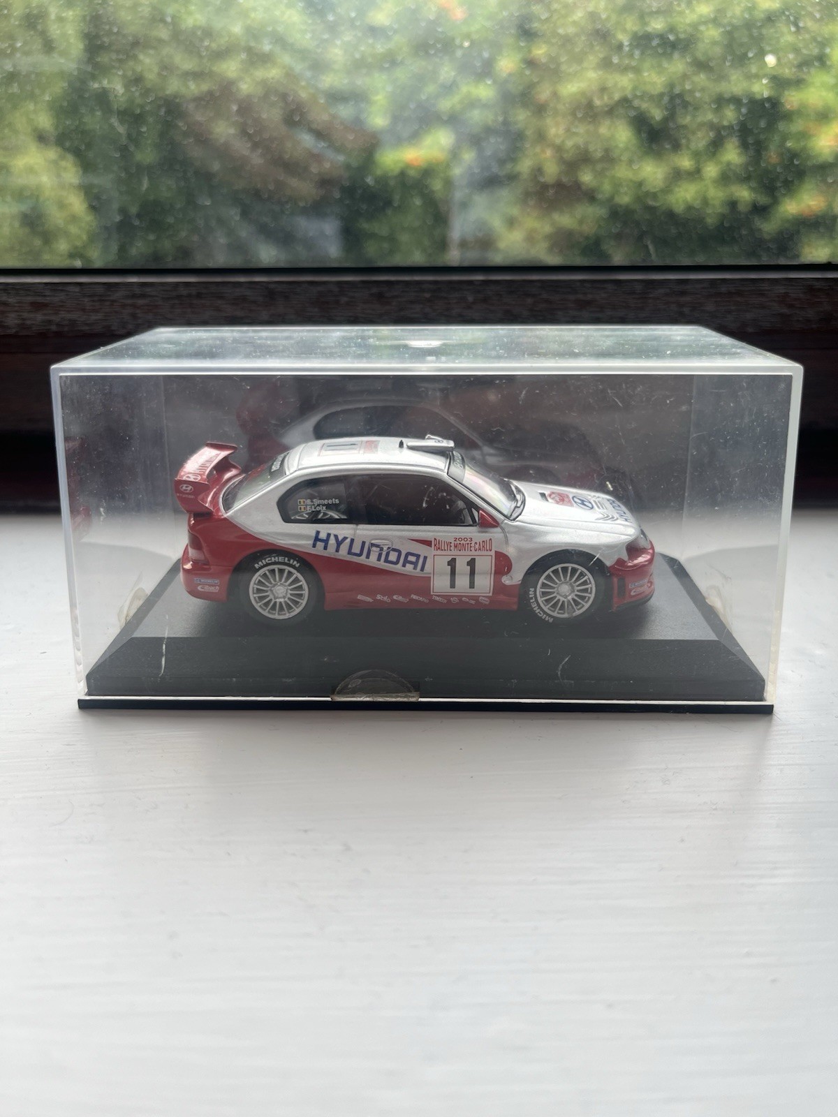 Picture 4 of 6