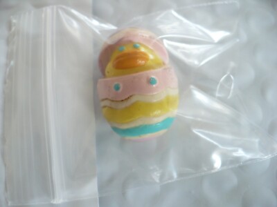 PZ-VINTAGE EASTER EGG CHICK HATCHING PIN BROOCH   #32379 *NICE!!