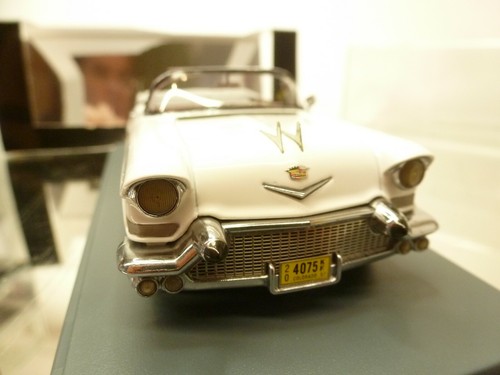 NEO SCALE MODELS 44075 CADILLAC SERIES 62 CONVERTIBLE - 1:43 - VERY GOOD IN BOX - Picture 8 of 10