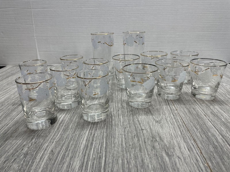 Libbey Lily of the Valley Cocktail Glasses Gold trim press vine pattern lot 16