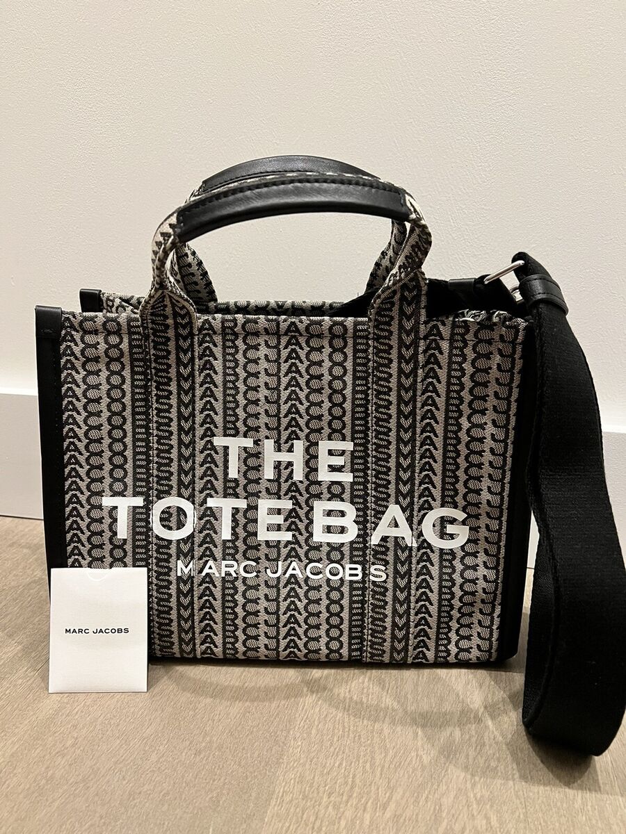 Marc Jacobs The Jacquard Signature Monogram Medium Black Marc Jacobs The Jacquard Signature Monogram Medium Black