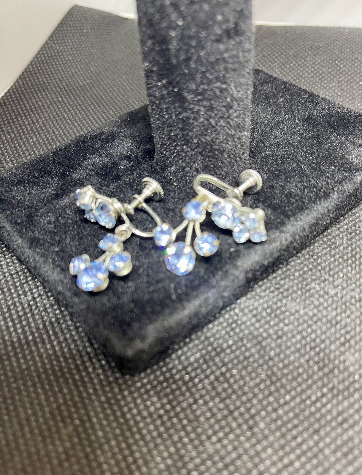 Vintage Blue Rhinestone Dangle Statement Clip Ear… - image 10