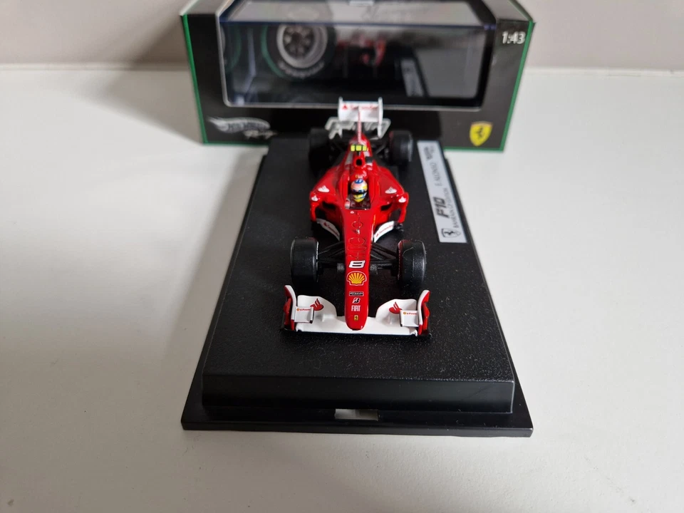 Hot Wheels 1/43 Ferrari F10 F. Alonso - Winner Bahrain 2010 - Bridgestone Promo - Photo 2/4