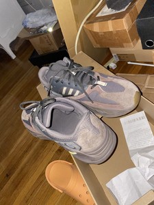 yeezy 700 size 11.5