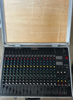 West Sound 1630 Analog Mischpult inkl. Flightcase – Vintage 80er/90er – Rarität