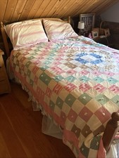 Handmade patchwork Quilt 90 X 84 1960 s polyester Cottage queen full granny cor