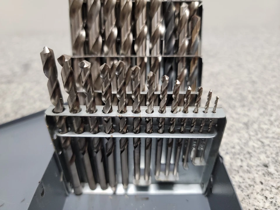 **阅读**佛蒙特州美国 29 件金属钻指数套装 1/16 到 1/2 英寸 1/64 出品 — 第 2/4 张图片