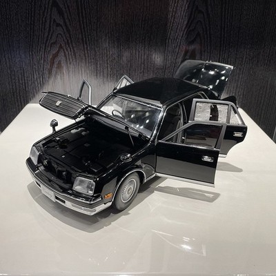 Almost Real 1:18 Toyota 1997 Century Alloy Simulation Car Model