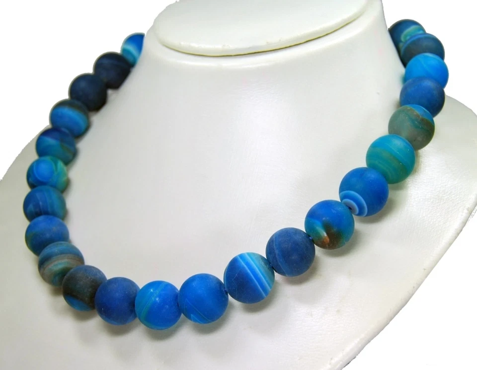 Heilstein Edelsteinkette aus Achat sandstrahlend in Kugelform Ø-14 mm blau - Bild 2 von 2