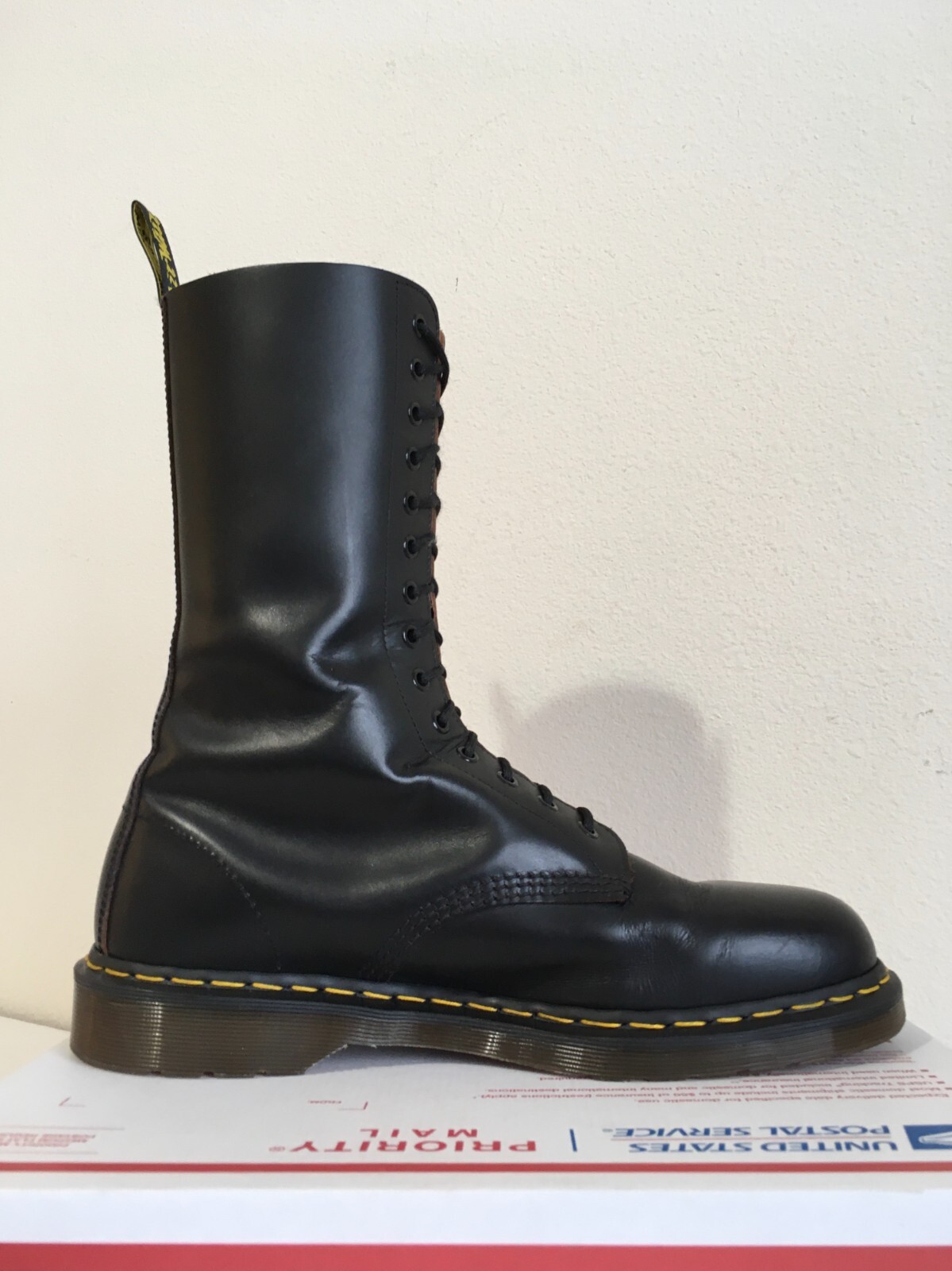 美品Dr.Martens ドクターマーチン Tan UK4 New Laredo
