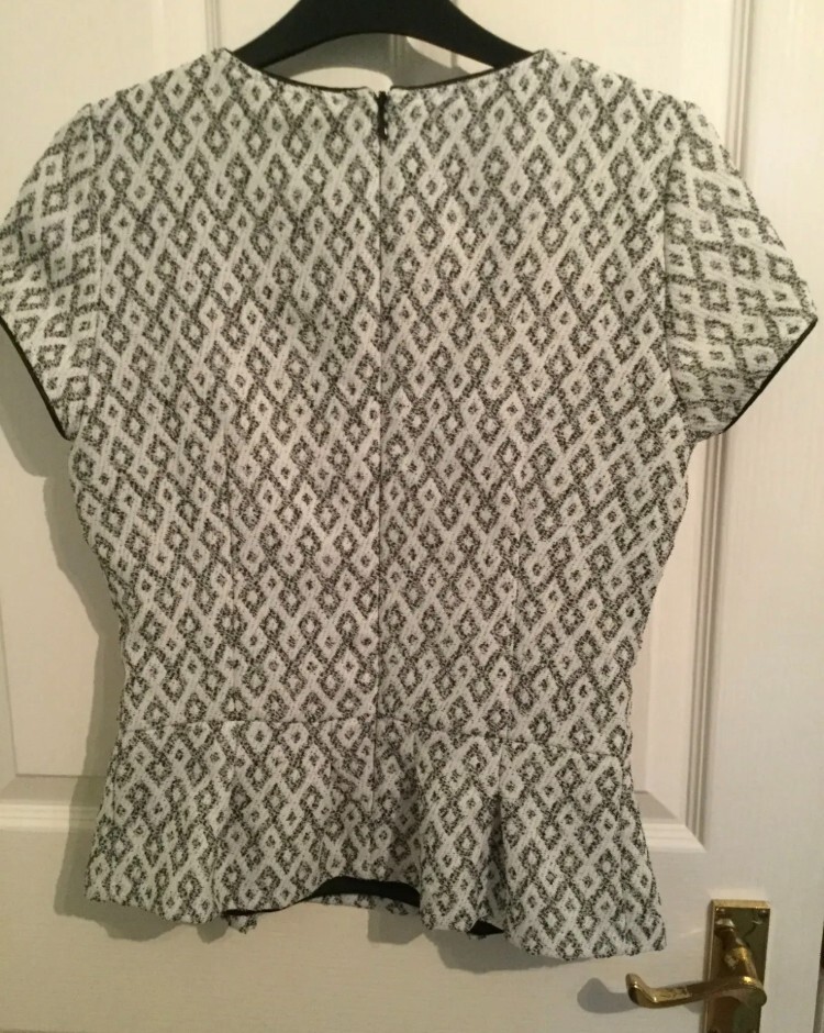 Picture 4 of 6