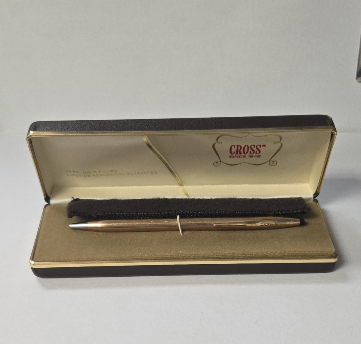 Vintage Classic Cross 14kt Gold Filled Pen In Cross Case | eBay Vintage Classic Cross 14kt Gold Filled Pen In Cross Case | eBay