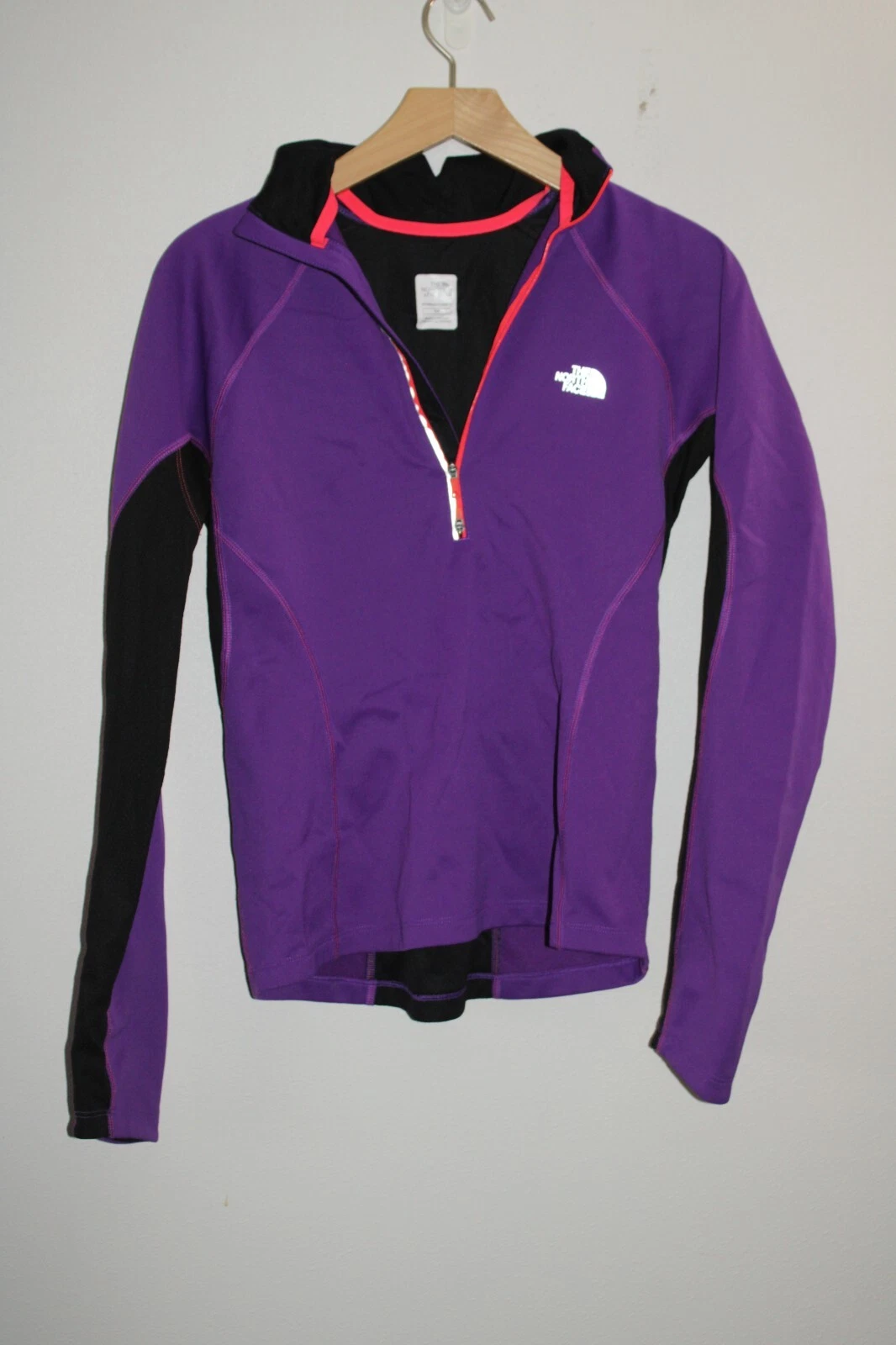 The North Face Running Pullover Women's Small S/P Flashdry Activewear Running