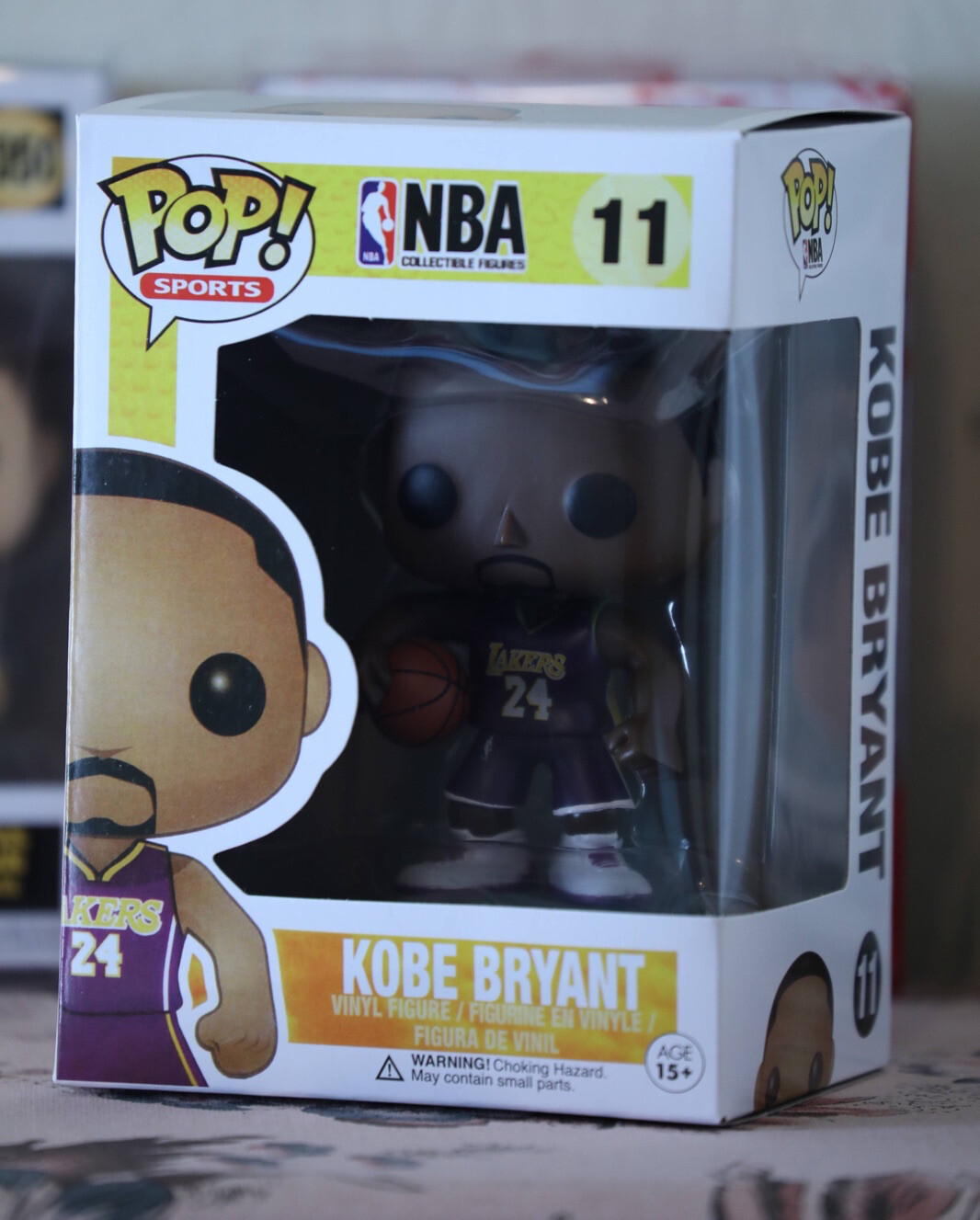 Funko Pop! Camiseta Deportiva Púrpura #11 De Kobe Bryant