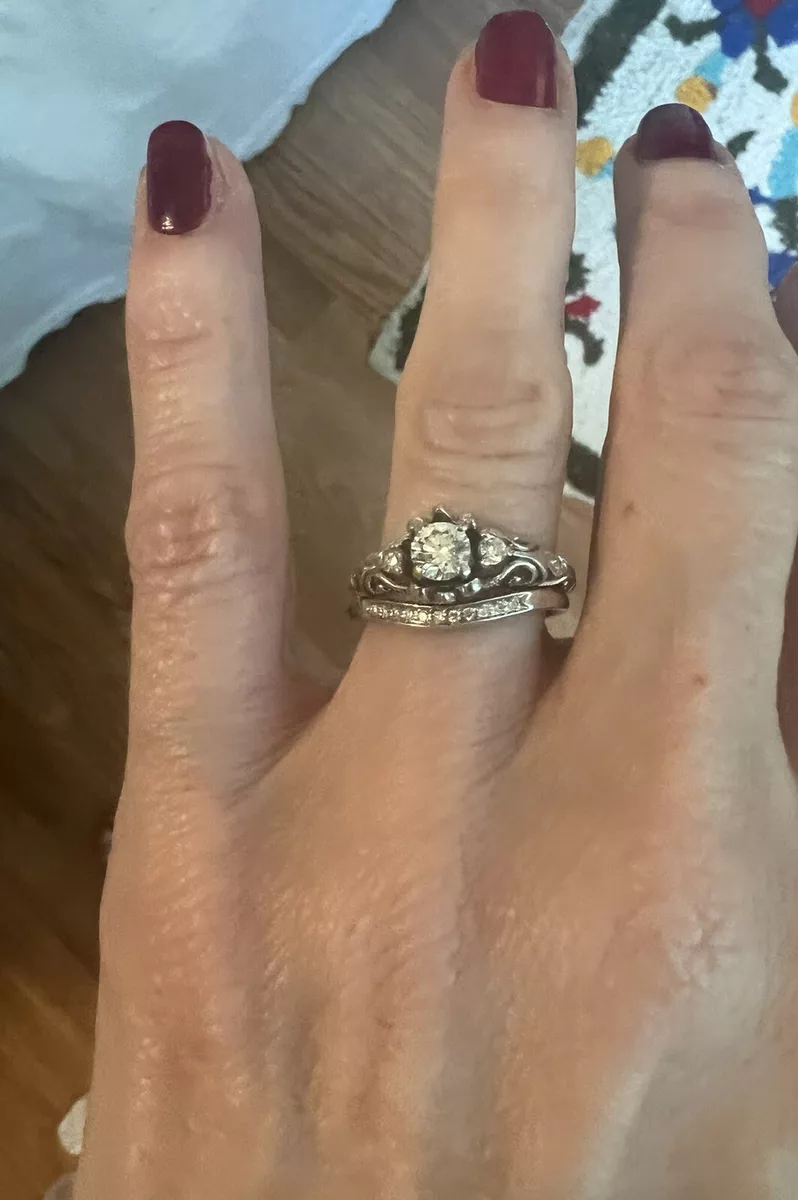 Shane Co. 14K Solid White Gold Natural round Diamond Engagement