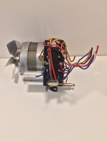 Pioneer Rt-1050L CAPSTAN MOTOR WITH BELT TESTED & WORKS - 第 4/8 張圖片