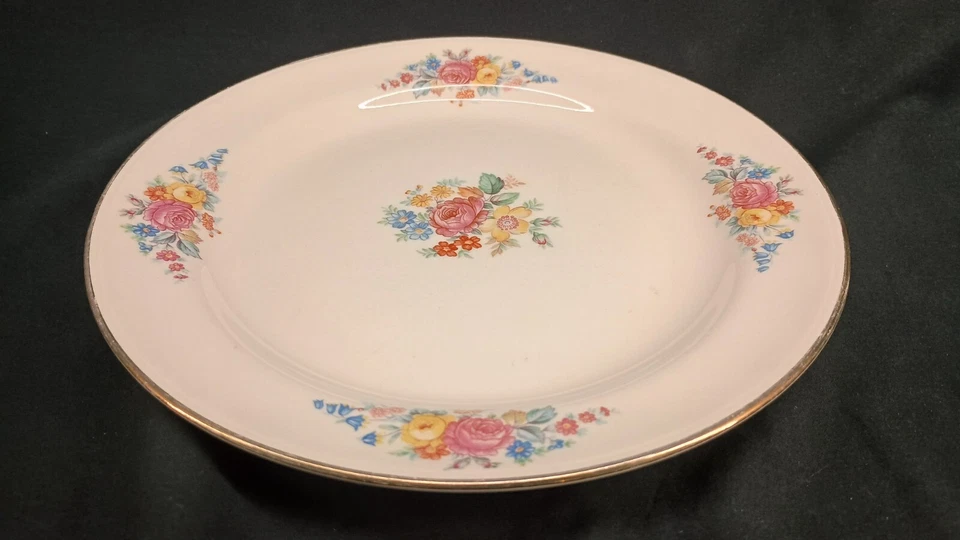 Vintage Cunningham Pickett 22K Gold Trimmed Bouquet Nautilus Dinner Plate 9.25in - Image 2 of 4