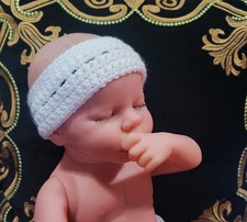 Classic White-w/Black Stitch-Single Edge-Baby-NB-Handmade-Crochet-White-Black