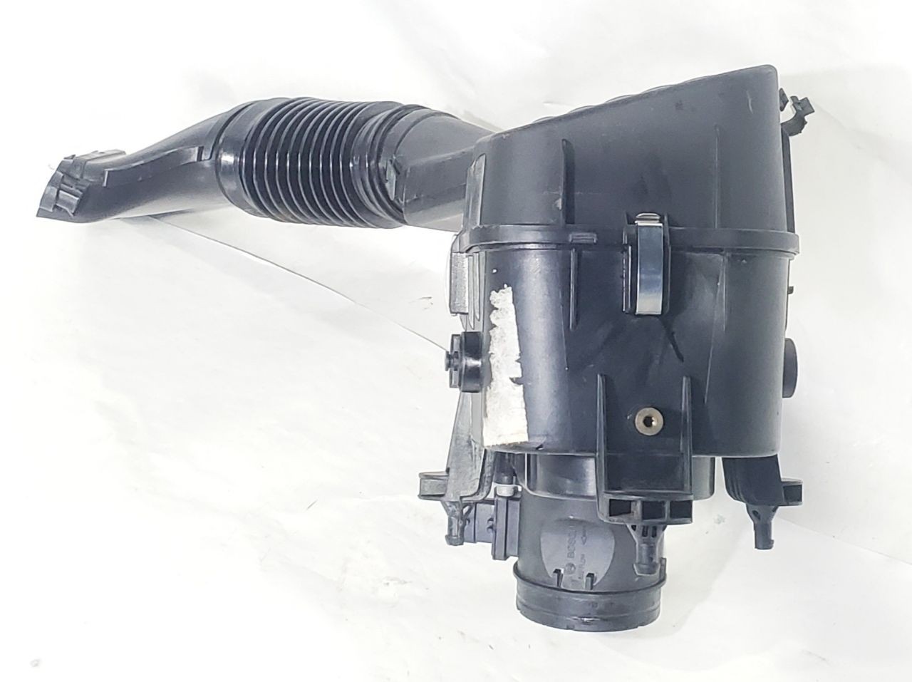 2017 Maserati Levante OEM Left Air Cleaner Filter Box With Tube 670101257