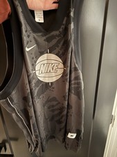 Men  s XL Nike Basketball Jersey Tank Top