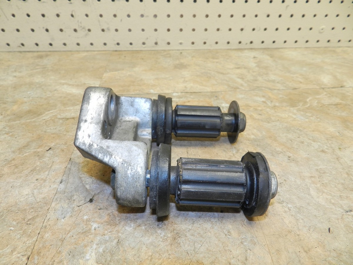 后陀 1993 Kawasaki Ninja ZX11 ZX1100C LOWER ENGINE FRAME CRADLE RAIL