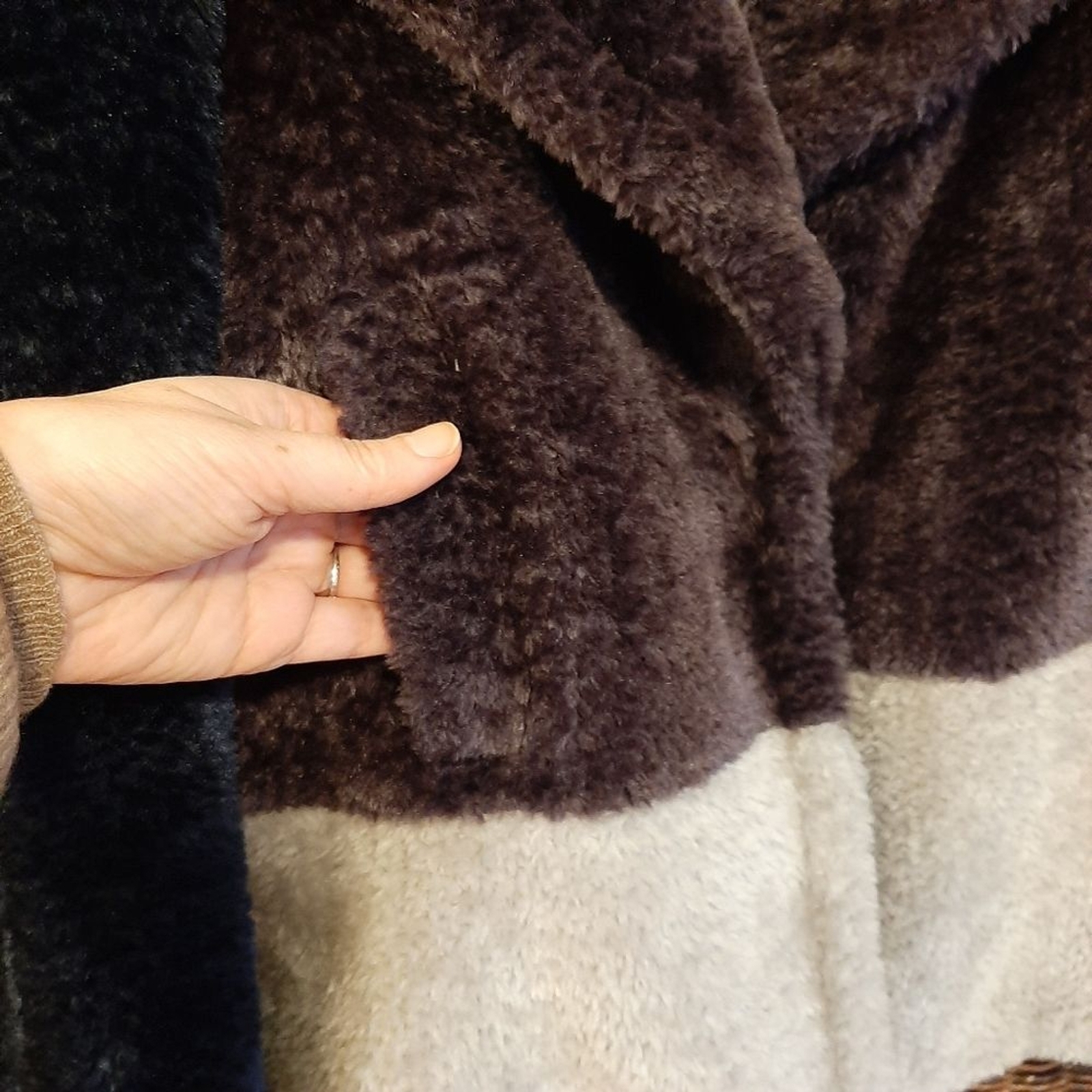 French Connection Coat Women's Small Faux Fur Col… - image 3