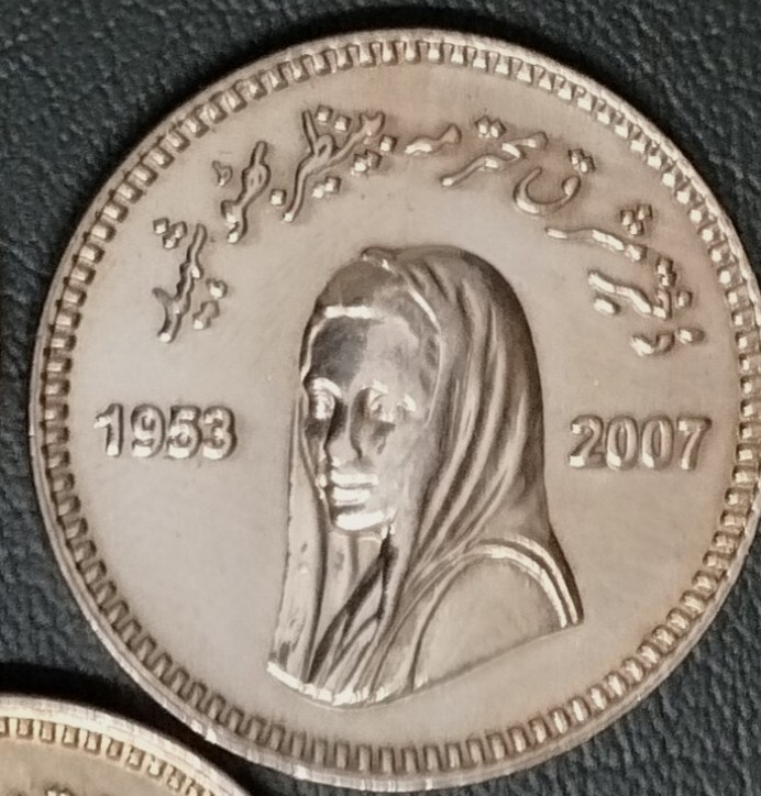 Picture 1 of 4