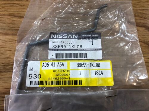 Original Nissan Escutcheon/Sicherheitsgurtveredelung (hinten) Für X