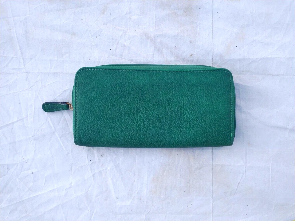 Muñequera billetera Jessica Simpson turquesa mohosa con cremallera alrededor Foto 2 de 4