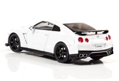 CN431702 CAR-NEL 1:43 Nissan GT-R Track edition engineered by