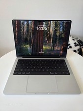 Apple MacBook Pro 14" M3 Pro 18 GB RAM 512 GB SSD silber