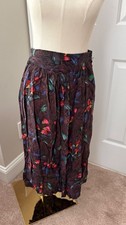 VTG 1980s Heather Gray Pleated Floral Skirt. Brown Red Gold Blue. 10