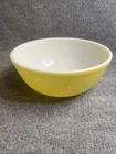 Vintage Pyrex Yellow 4Qt Nesting Bowl #404