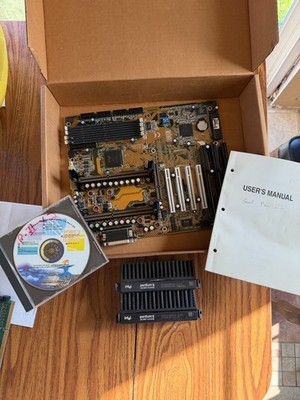 Gigabyte GA-686DL2 Dual Slot 1 Motherboard + 2x Pentium II 266MHz CPUs   Vintage