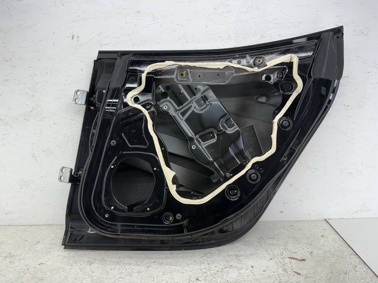 2014-2020 Maserati Ghibli Rear Right Door Shell Black