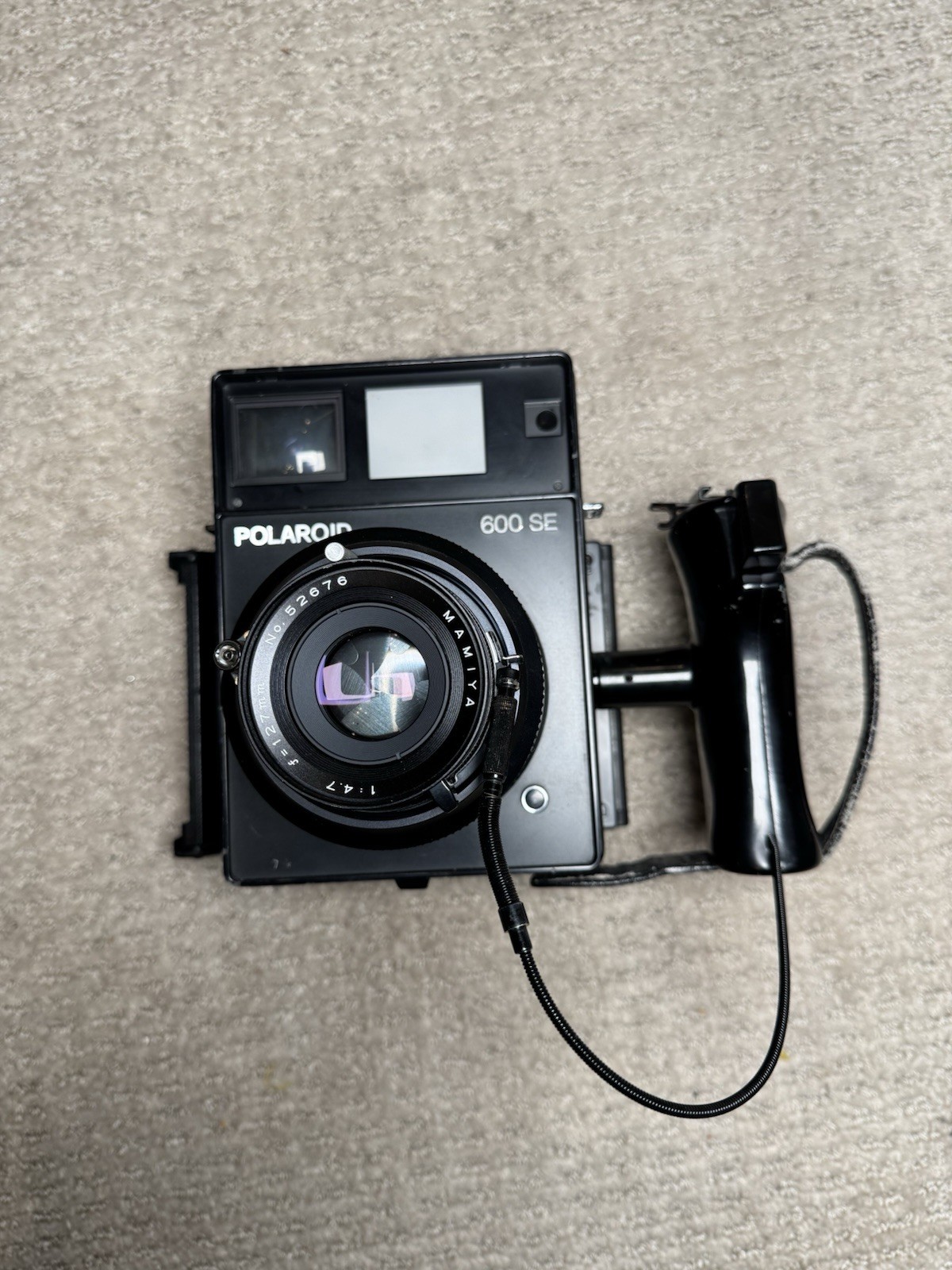 Polaroid 600SE Medium Format Camera w/127mm f4.7 Mamiya Lens 600