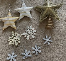 Large Gold Star tree topper and star snow flake decorations x 7
