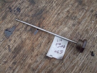 Case 530 CK Construction King Tractor rear housing hydraulic oil dip stick