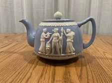 Vintage Japanese Maruhon Ware Hand Painted Embossed Tea Pot Blue & White