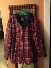 FADED GLORY BLUE RED PLAID QUILTED ZIPPER LONG SLEEVE HOODED JACKET POCKET 42/44
